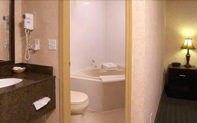 Langley Hwy Hotel
