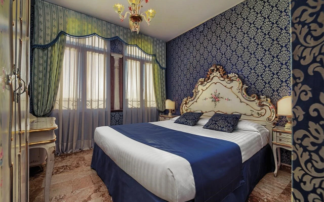 Отель Tre Archi