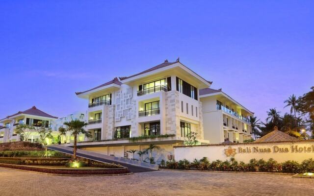 Bali Nusa Dua Hotel вид на фасад