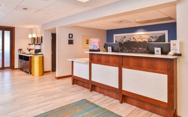 Hampton Inn Seattle-Airport