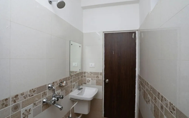 OYO 22955 Hotel Manorama