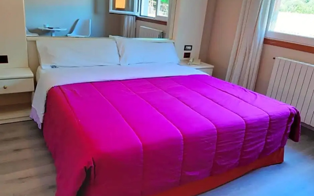 Motel Cancun Barbadas Ourense