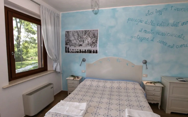 Mansion in San Valentino in Abruzzo Citeriore with Pool