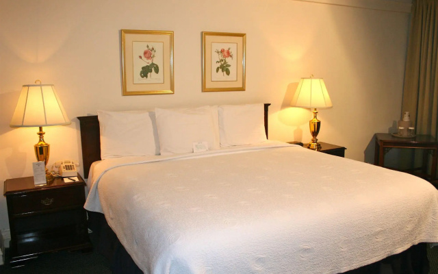 Salisbury Hotel