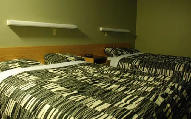 Stars Inn & Suites Building B