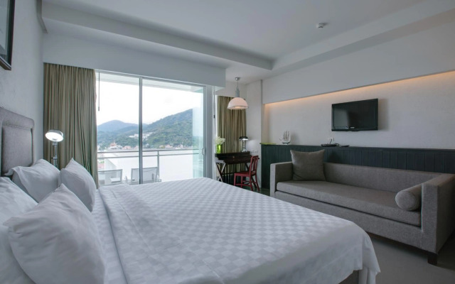 Sugar Palm Grand Hillside