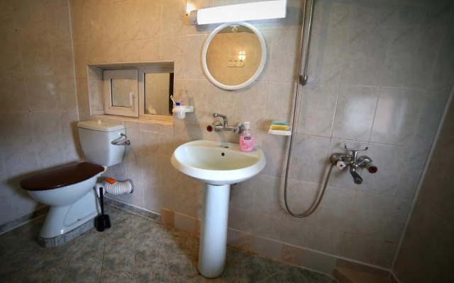 Moto Guest House