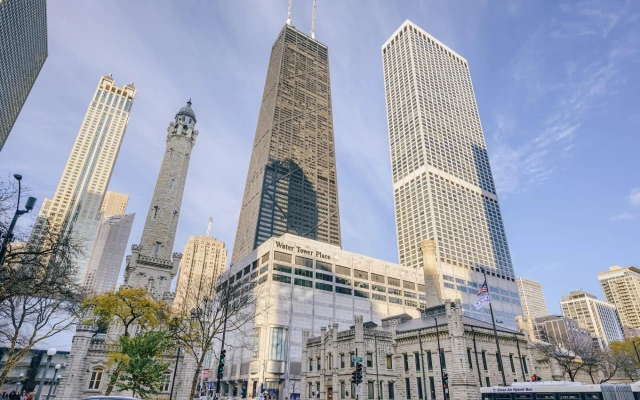 Chicago | Exquisite Studio River North Apartment