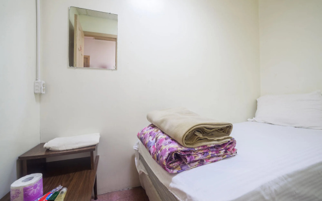World Hotel