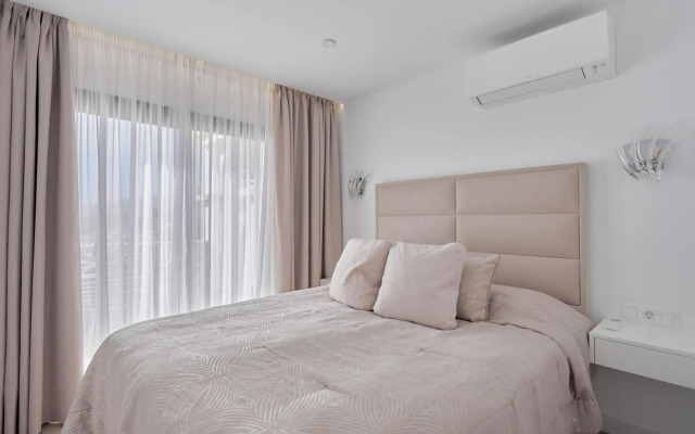 Windsor Apartment