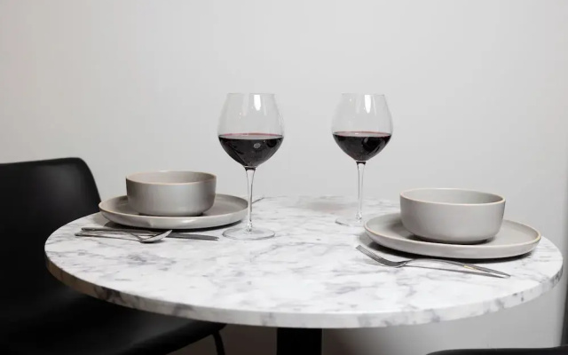 Thena Hotel - Spacious 1 BDRM