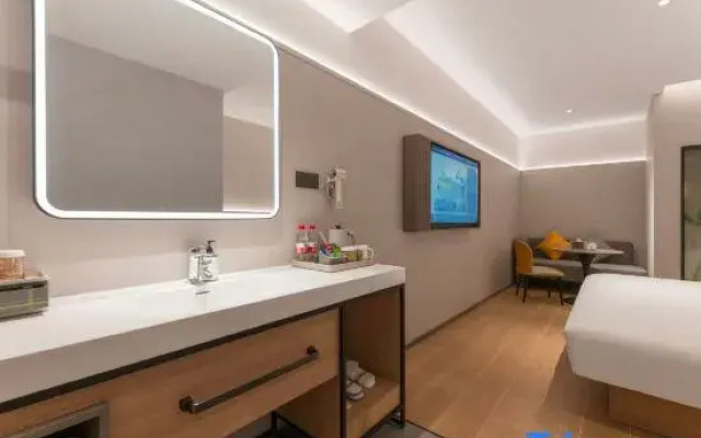 Homeinn Plus Hotel (Shanghai North Bund Xinhua Hospital Branch)