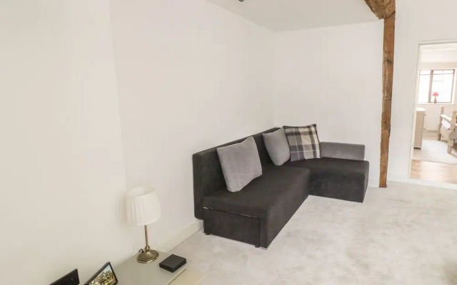 Tudor Loft - High Street