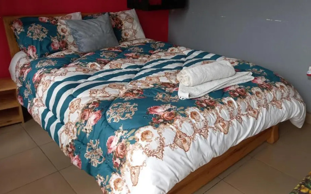 Tommy's Budget Rooms