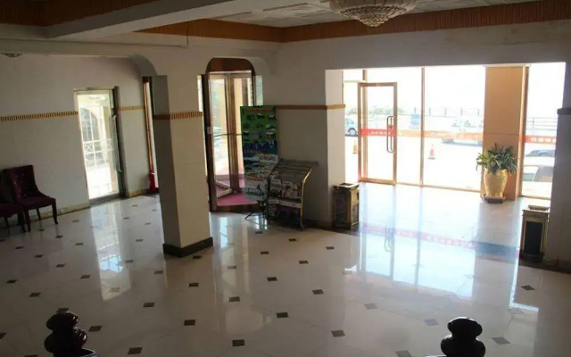 Qingdao Dream Ship Hotel