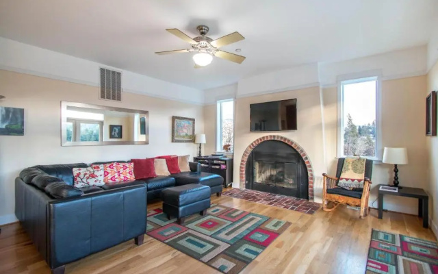 Hazel-Rvr Vw-AC-HT-4BR/2.5B