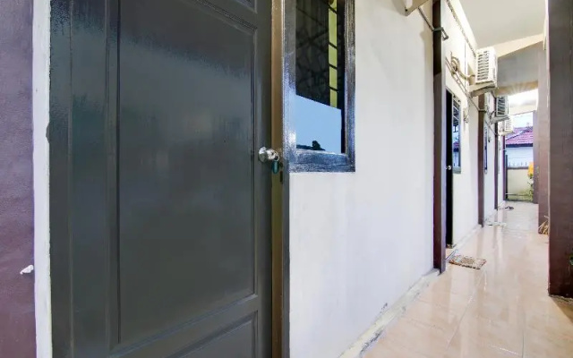 SPOT ON 91752 Izzami Homestay Syariah