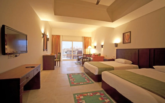 Laguna Beach Marsa Resort