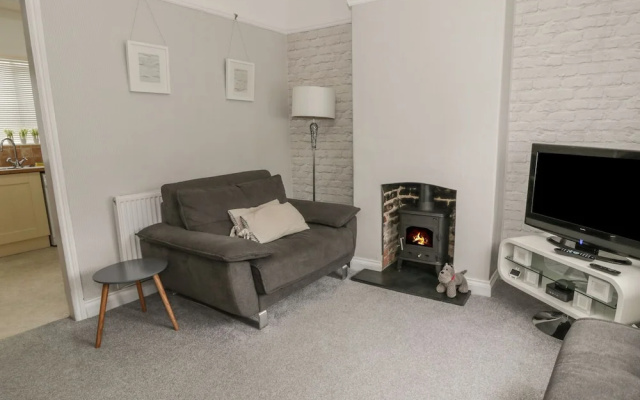 1 Sandy Lane, Chester