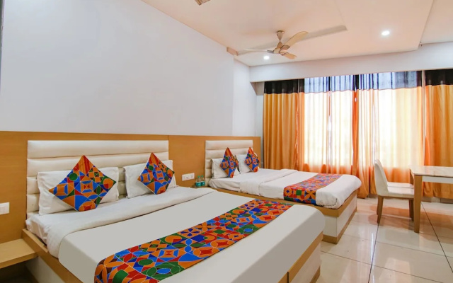 Fabhotel Skyla