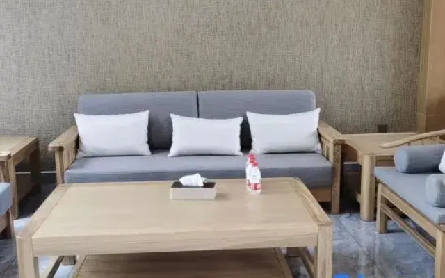 Heqing Shuixiang Chinese Inn