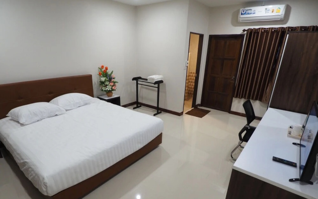 Waritthon Residence