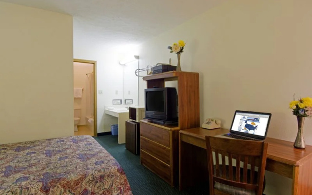 Americas Best Value Inn Columbus West