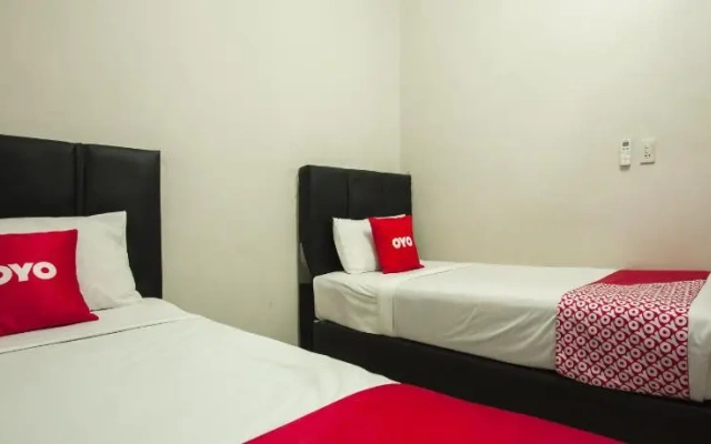 OYO 1631 Hotel Apple