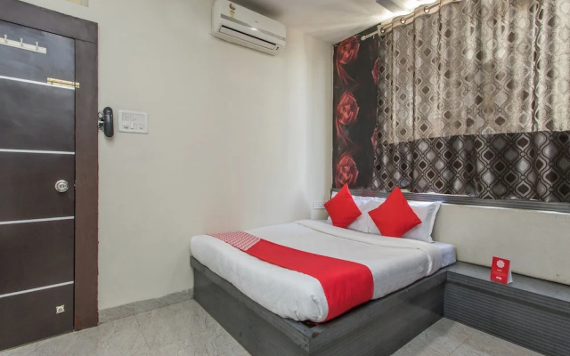 OYO 3689 Sky hotel