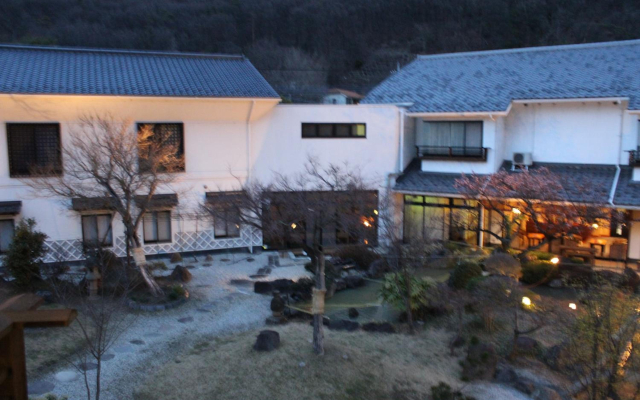 Yanagiya
