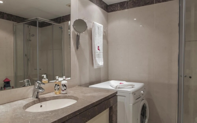 Rent4rest Estoril Beachfront Apartments - 1 Bedroom