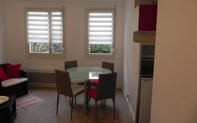 Appartement Aix-les-Bains, 1 pièce, 2 personnes - FR-1-617-5