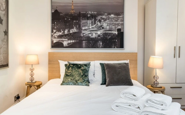 Covent Garden Apartments by Allo Maisons