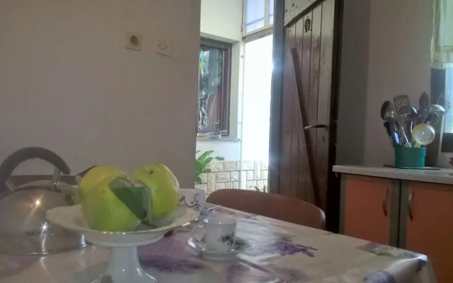 House House Klaric-perl
