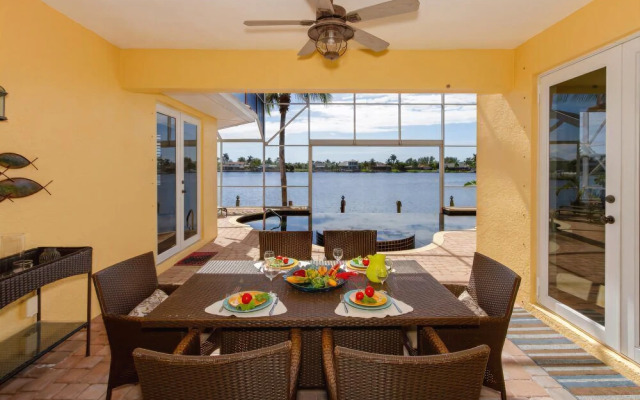 Eight Lakes Home