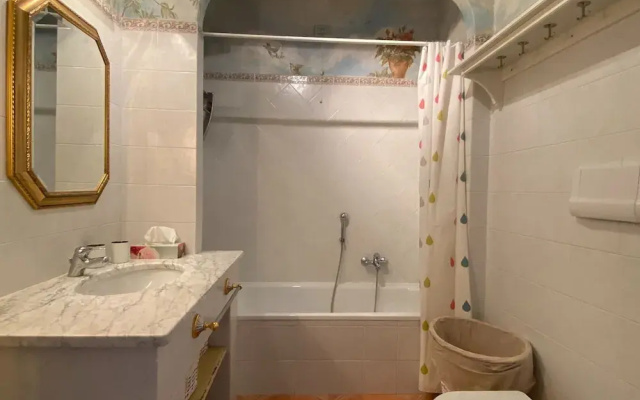 Apartment Near Lake Garda With Pool