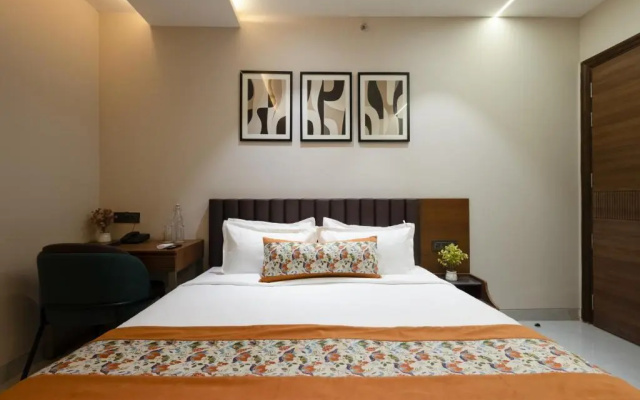 Saltstayz Premier Naraina Central Delhi