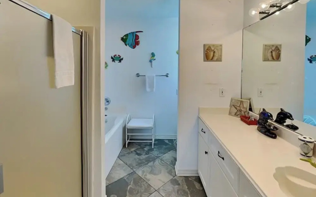 Casa de Reyes by Ryson Vacation Rentals