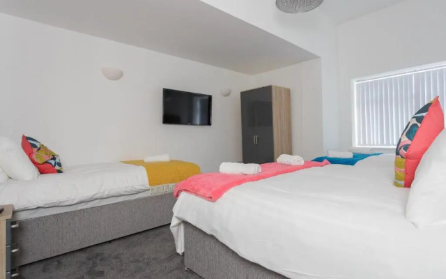 Live in Leeds Greenhill Bungalows