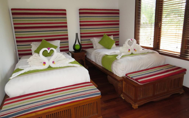 Villa Lebah