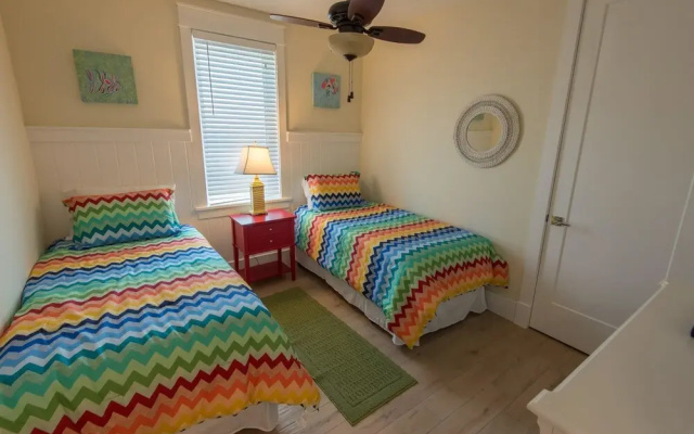 Coastal Horizons Apartment 6