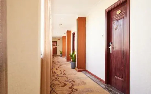 Yinyue Holiday Hotel