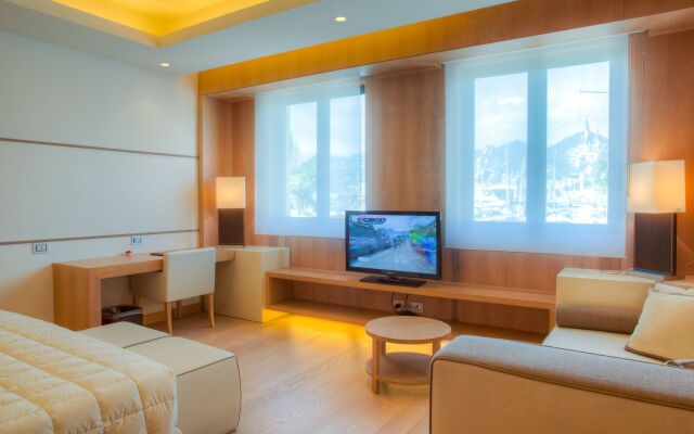Отель Marina Place Resort Генуя комната для гостей