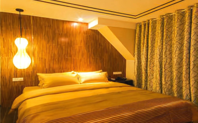 Meisu · Huāqiǎo Hotel (Xuancheng High-Speed Railway Station Guogou Plaza Branch)