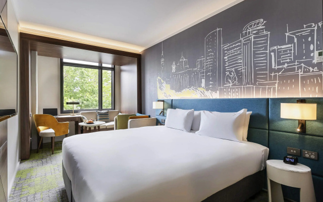 Mercure Auckland Queen Street