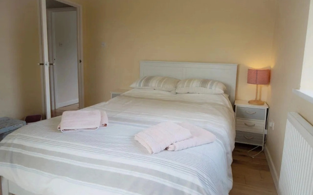 Spacious Home Near Porthtowan Beach