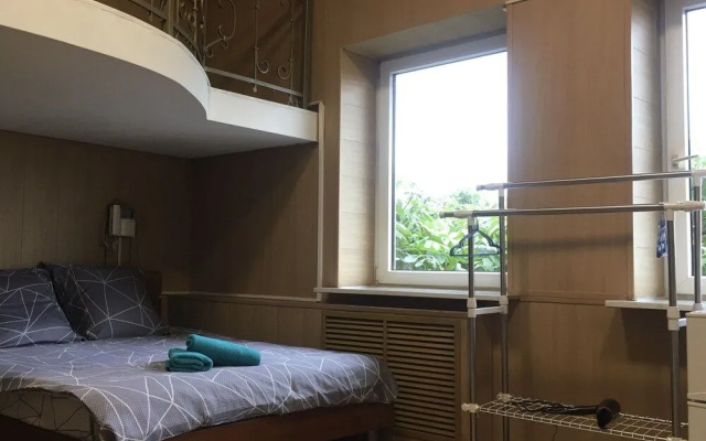 Port House - Hostel