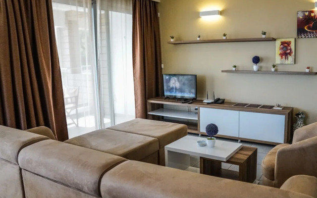 HOTEL MEDITERRANEO LIMAN free private beach for hotel guest