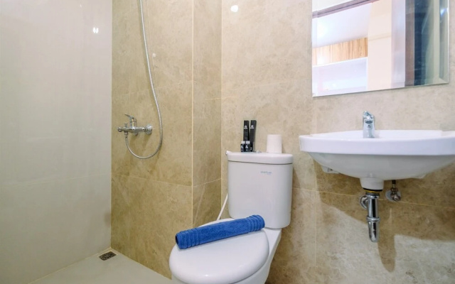 Comfortable and Cozy Studio Room at Transpark Cibubur Apartment