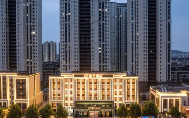 Orange Hotel (Xuzhou Yunlong Lake Sanpeng Square Branch)